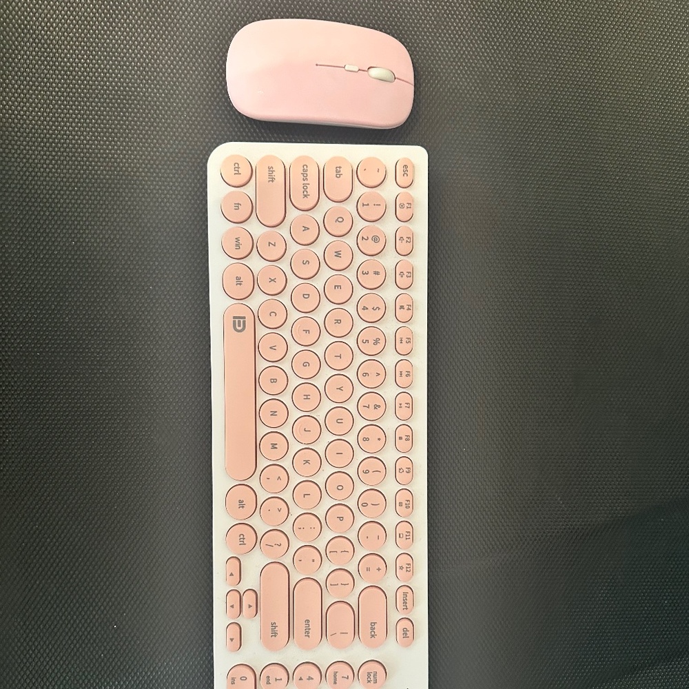 Pink & White bluetooth keyboard and mouse set